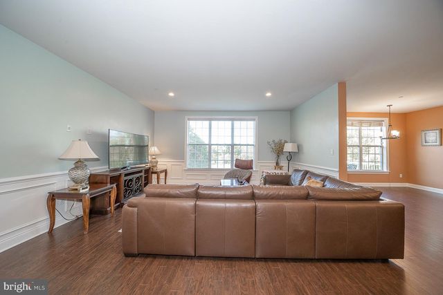 3701 PARRIS BLVD, Newtown Square, PA 19073