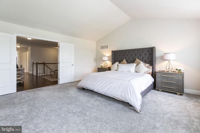3701 PARRIS BLVD, Newtown Square, PA 19073