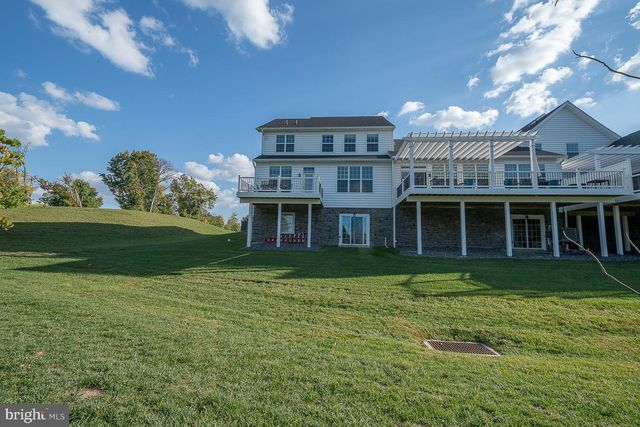 3701 PARRIS BLVD, Newtown Square, PA 19073
