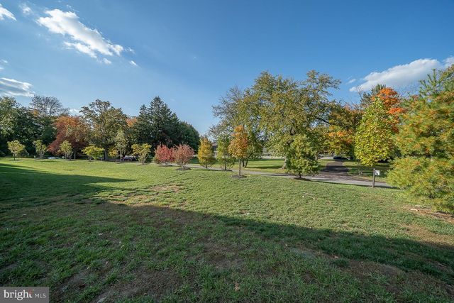 3701 PARRIS BLVD, Newtown Square, PA 19073