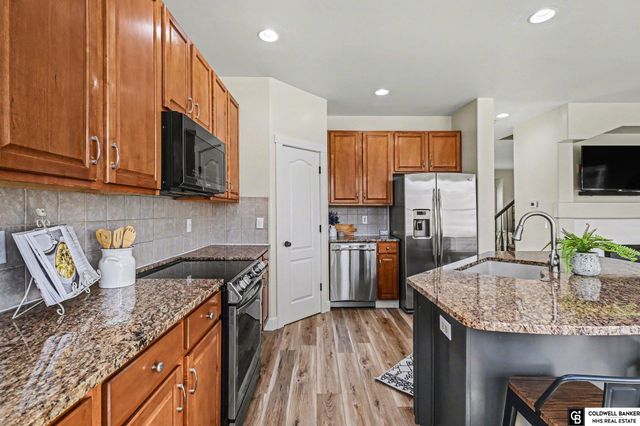 9801 S 28th Avenue, Bellevue, NE 68123