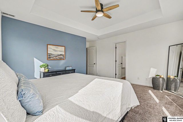 9801 S 28th Avenue, Bellevue, NE 68123