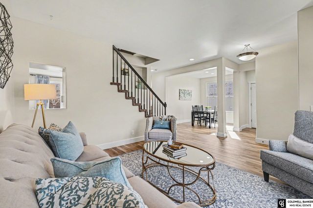 9801 S 28th Avenue, Bellevue, NE 68123