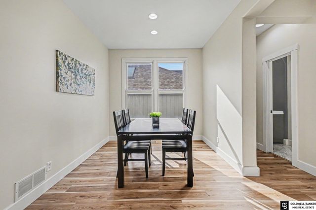 9801 S 28th Avenue, Bellevue, NE 68123