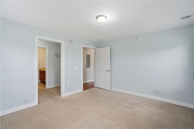 1016 Thoroughgood Way Apt 307, Chesapeake, VA 23324