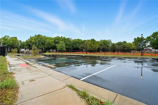 1016 Thoroughgood Way Apt 307, Chesapeake, VA 23324