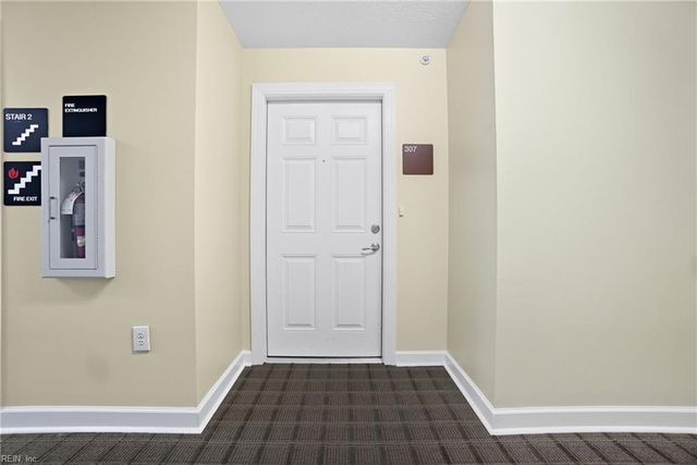 1016 Thoroughgood Way Apt 307, Chesapeake, VA 23324