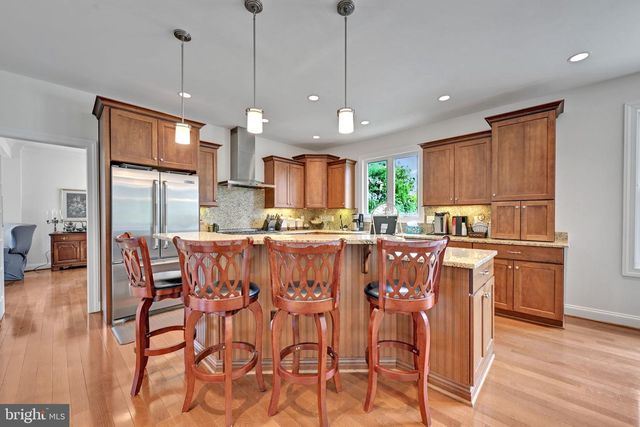 6200 HANOVER AVE, Springfield, VA 22150