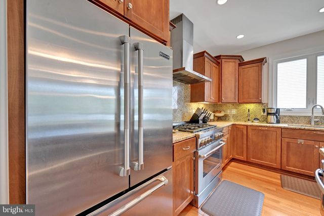6200 HANOVER AVE, Springfield, VA 22150