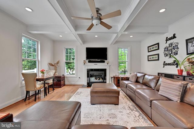 6200 HANOVER AVE, Springfield, VA 22150