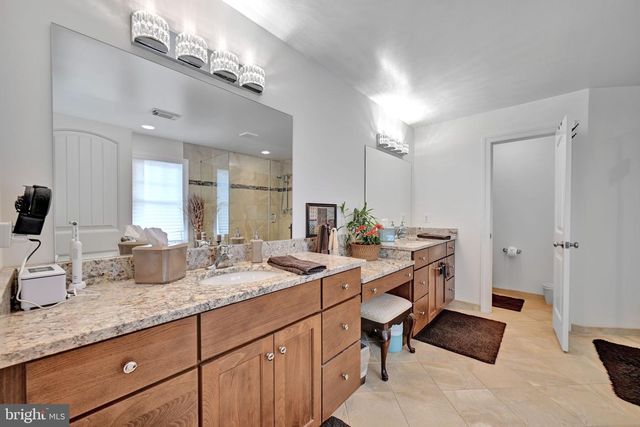 6200 HANOVER AVE, Springfield, VA 22150