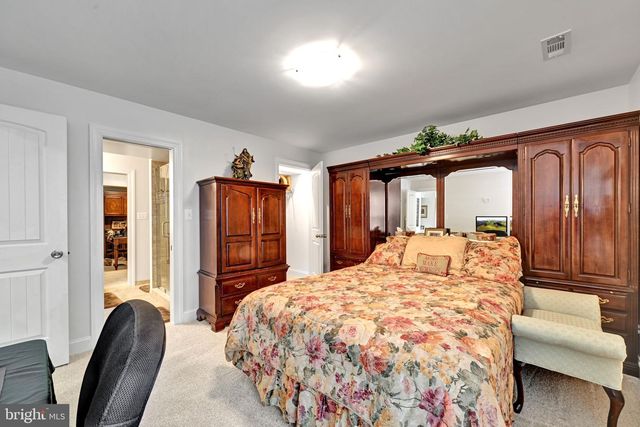 6200 HANOVER AVE, Springfield, VA 22150