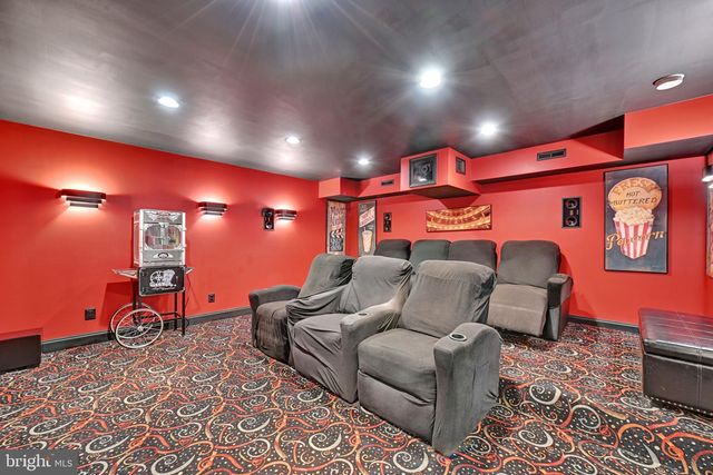 6200 HANOVER AVE, Springfield, VA 22150