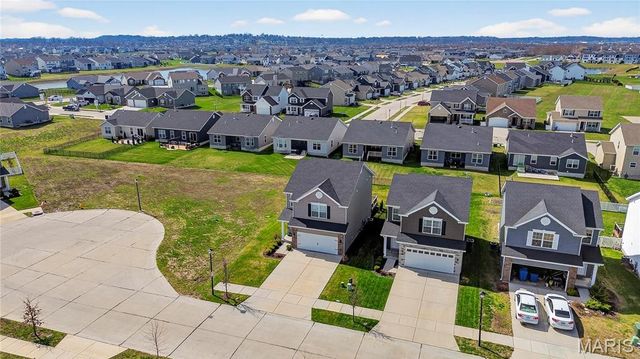 123 Baycrest Court, St Charles, MO 63301