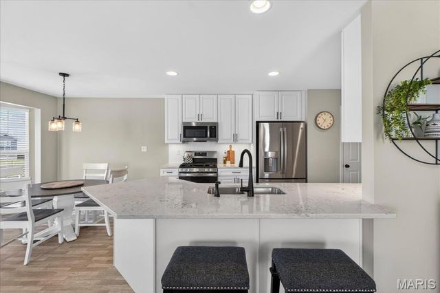 123 Baycrest Court, St Charles, MO 63301