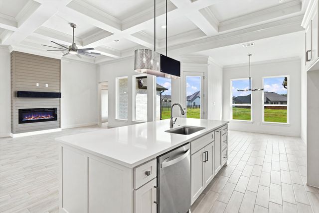 104 Hazlewood Court, Granbury, TX 76049