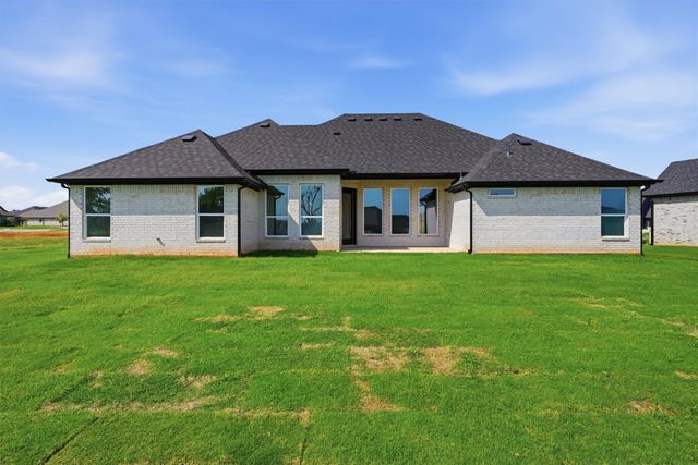 104 Hazlewood Court, Granbury, TX 76049