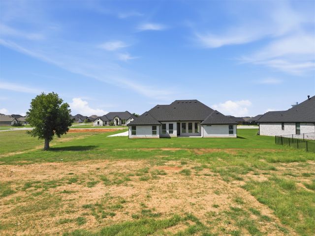 104 Hazlewood Court, Granbury, TX 76049