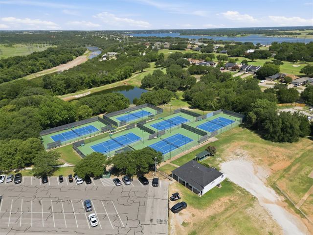 104 Hazlewood Court, Granbury, TX 76049