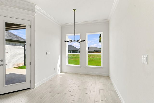 104 Hazlewood Court, Granbury, TX 76049