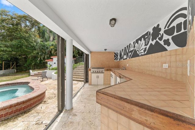 1805 CAMELIA, San Juan, PR 00927