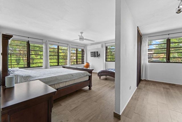 1805 CAMELIA, San Juan, PR 00927