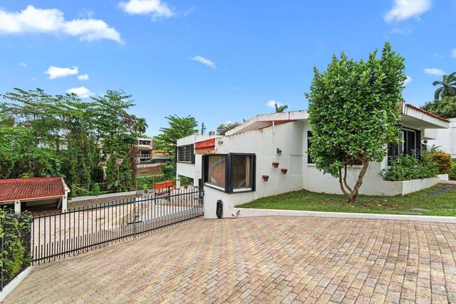 1805 CAMELIA, San Juan, PR 00927