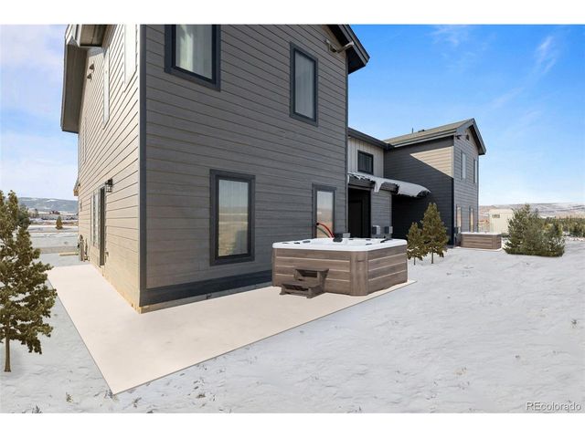 143 Granby Meadow Dr, Granby, CO 80446