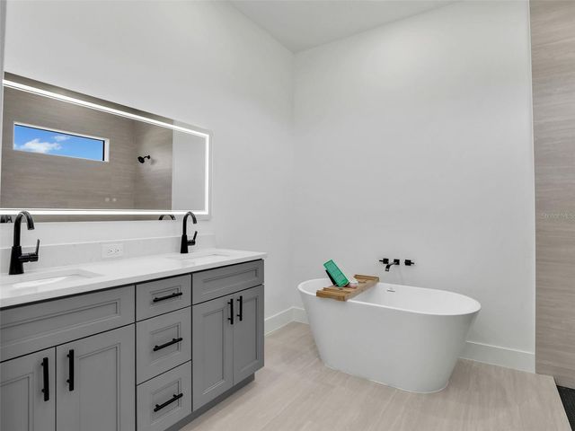 2227 NW 20TH TERRACE, Cape Coral, FL 33993