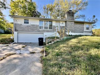 10130 Tullis Avenue, Kansas City, MO 64134