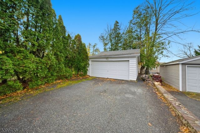 19 CRESTVIEW ROAD, Denville Twp., NJ 07834