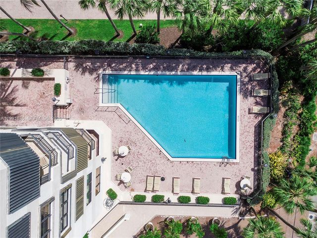 1155 Hillsboro Mile 510, Hillsboro Beach, FL 33062