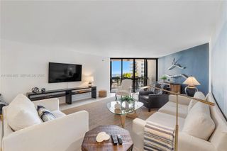 1155 Hillsboro Mile 510, Hillsboro Beach, FL 33062
