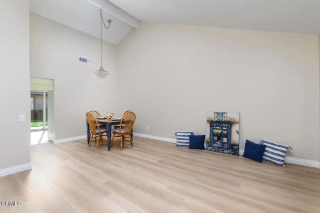 17132 Village 17, Camarillo, CA 93012