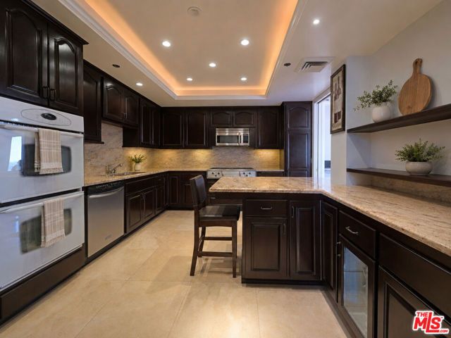 10550 Wilshire Boulevard 1001, Los Angeles, CA 90024
