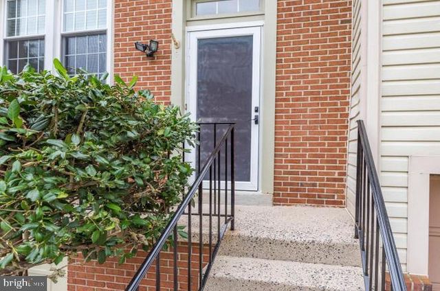 46809 IRONSTONE TER, Sterling, VA 20164