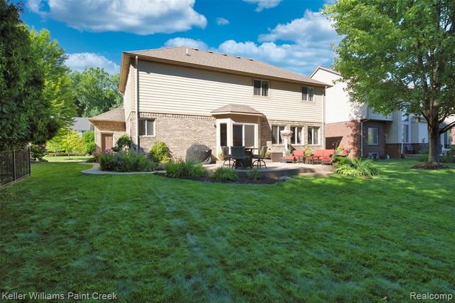 22296 Beech Knoll Drive, Macomb, MI 48044