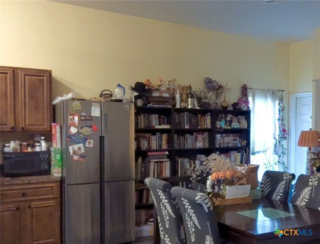 618 Pecos Street, Lockhart, TX 78644