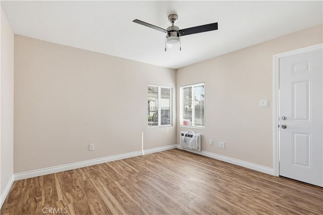 1033 E 57th, Los Angeles, CA 90011