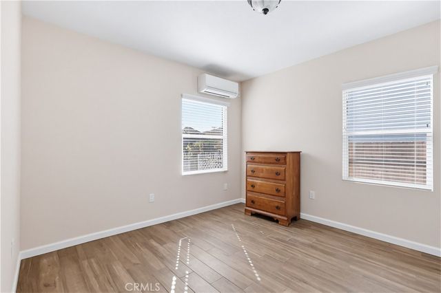 1033 E 57th, Los Angeles, CA 90011