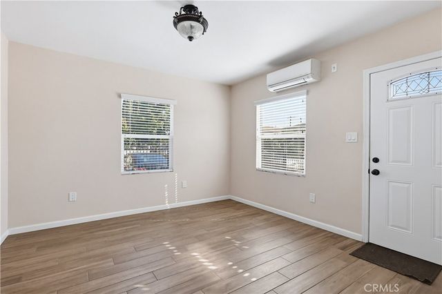 1033 E 57th, Los Angeles, CA 90011