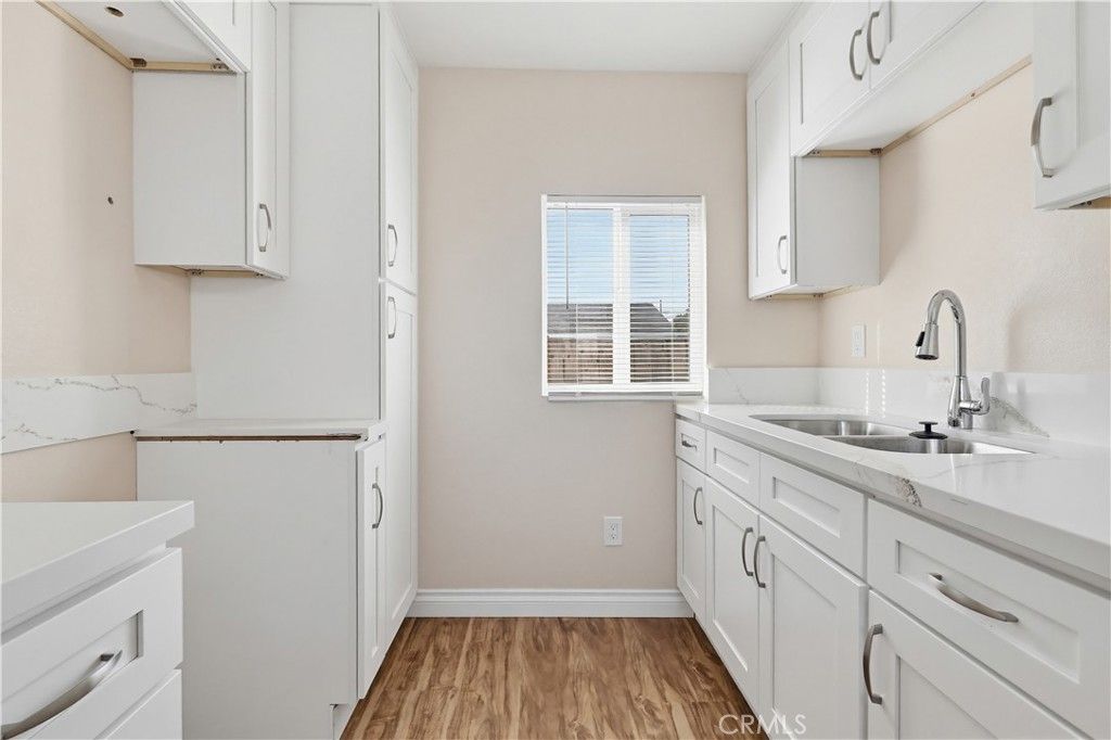 Image 13 of property listing at 1033 E 57th, Los Angeles, CA 90011