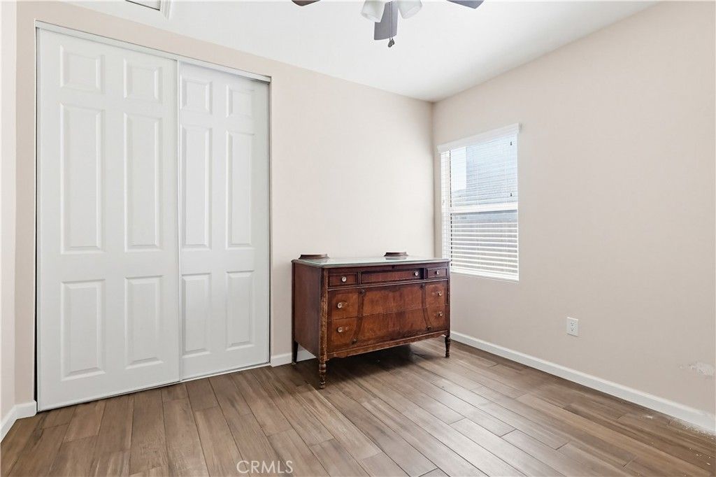 Image 27 of property listing at 1033 E 57th, Los Angeles, CA 90011