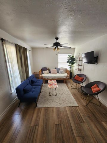 260 E Merritt Avenue, Tulare, CA 93274