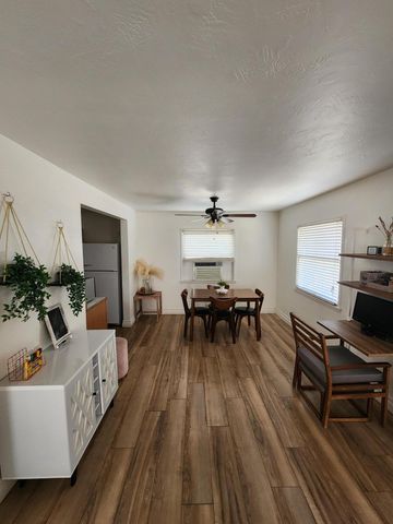 260 E Merritt Avenue, Tulare, CA 93274