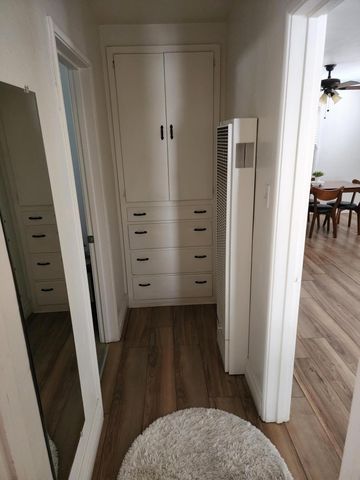 260 E Merritt Avenue, Tulare, CA 93274