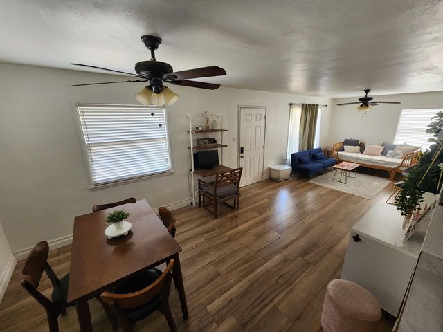 260 E Merritt Avenue, Tulare, CA 93274