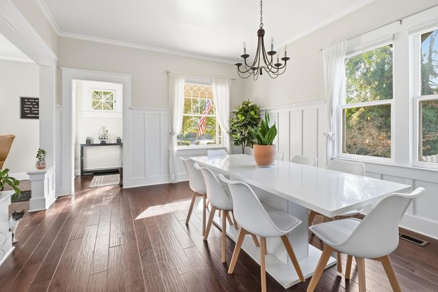 260 E Merritt Avenue, Tulare, CA 93274