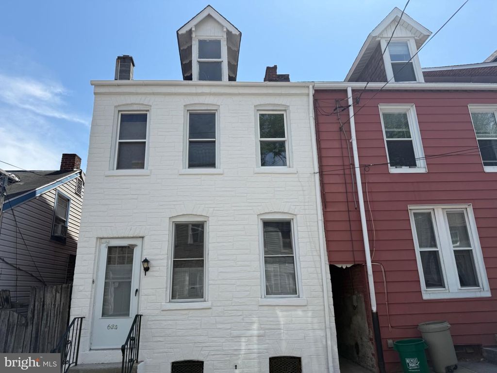 624 POPLAR ST, Lancaster, PA 17603