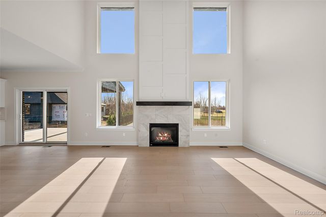 18894 Via Firenze Drive, Macomb Township, MI 48044